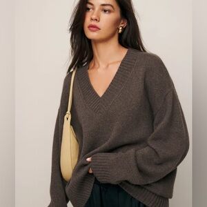 Reformation Jadey Cashmere Oversized V-neck Sweater